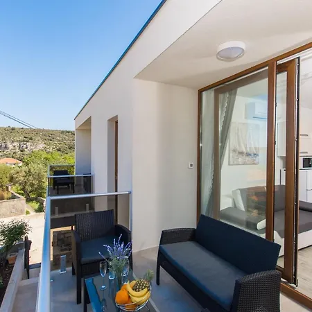 Appartement La - Comfort One-bedroom With Terrace And Sea View *