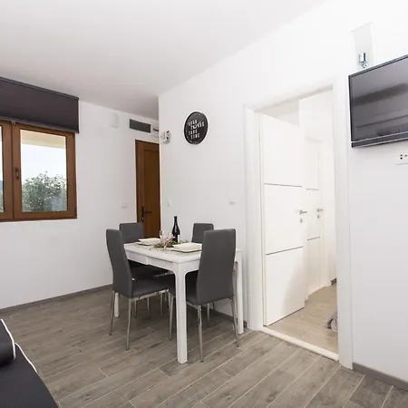 Appartement La - Comfort One-bedroom With Terrace And Sea View *