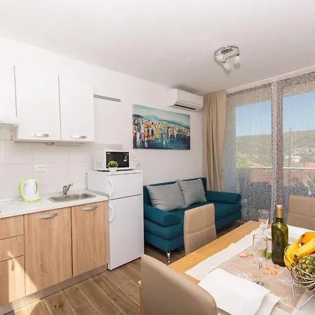 La - Comfort One-bedroom With Terrace And Sea View Appartement Veliki Drvenik