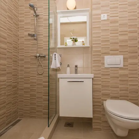 La - Comfort One-bedroom With Terrace And Sea View Appartement *