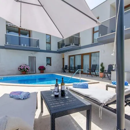 La - Comfort One-bedroom With Terrace And Sea View Veliki Drvenik