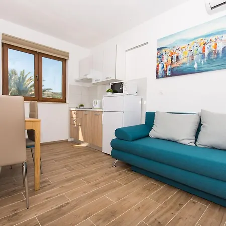 La - Comfort One-bedroom With Terrace And Sea View Veliki Drvenik