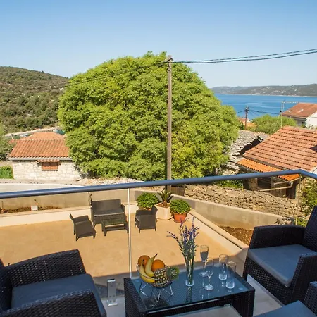 Apartment La - Comfort One-bedroom With Terrace And Sea View *